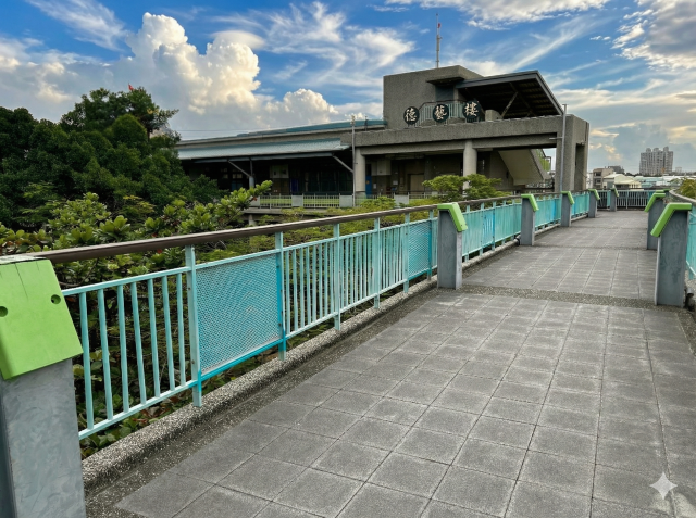 11.空中走廊 .png